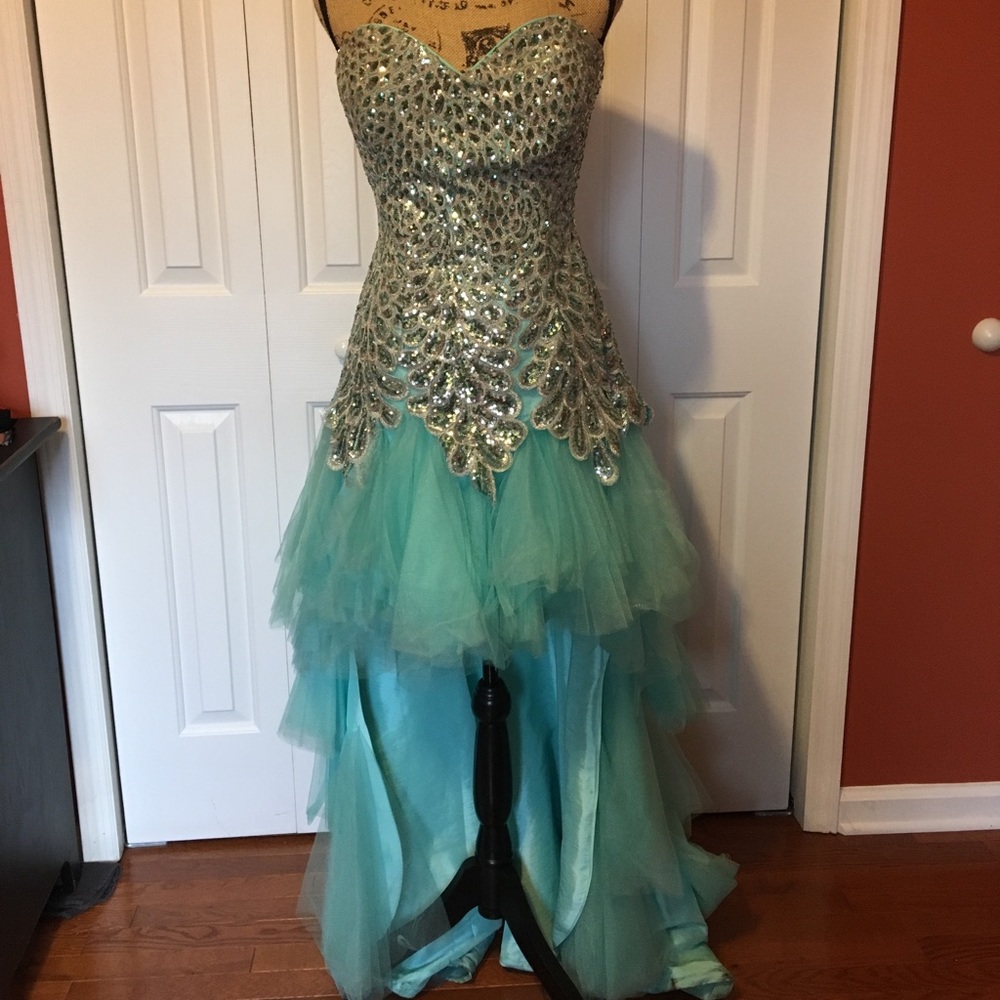 Tony Bowls Prom Dress